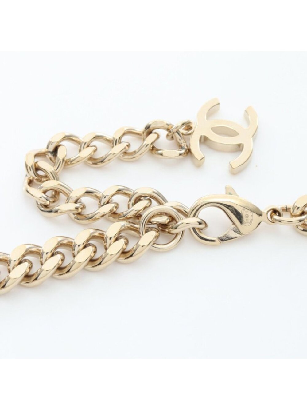 Chanel Choker CC Logo Necklace - Picture 4 of 6